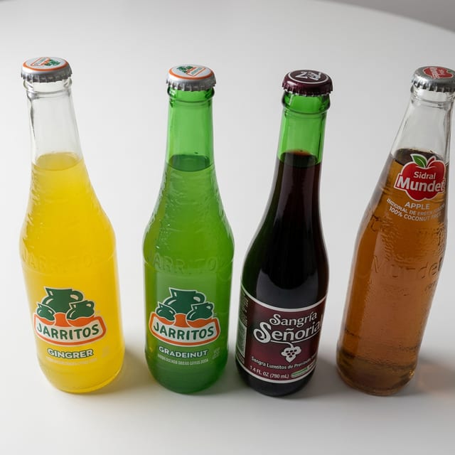 Jarritos.