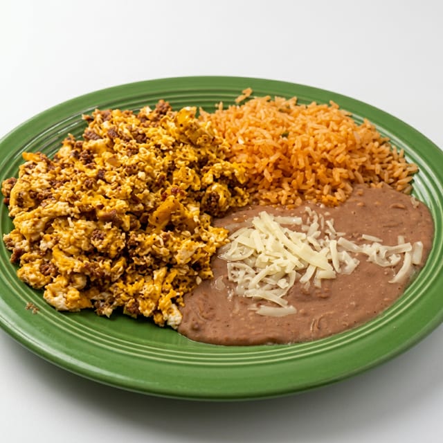 Huevos con Chorizo.